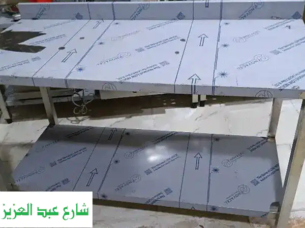 تجهيزات مطاعم وكافيهات: استاندات وطاولات استانلس ستيل متينة لكل احتياجاتك