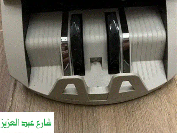 ماكينة عد النقود LG800 الأفقية | دقة، سرعة، كشف تزوير متطور لعملاتك!