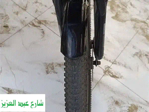 فرصة ذهبية! دراجة ليراكس مقاس 26 سرعات بحالة ممتازة - كاملة وجاهزة للانطلاق!