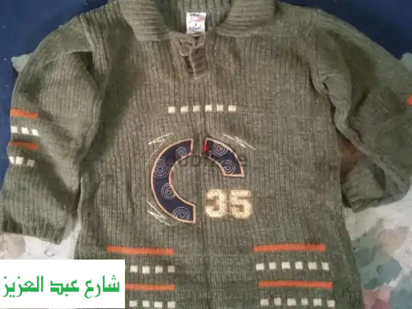 أجمل جواكت وبلوفرات أطفال: دفء وأناقة بأسعار خاصة!