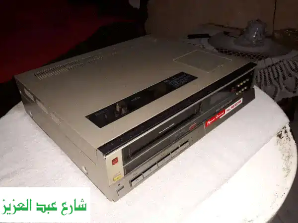 استرجع ذكرياتك بأناقة: فيديو كاسيت باناسونيك ياباني I 380 الأصلي - يعمل بحالة ممتازة للبيع!