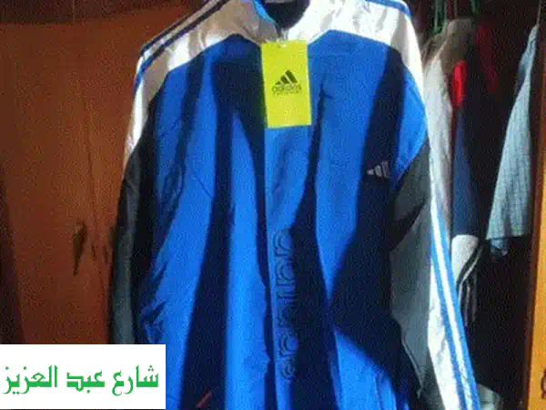 تألق بأناقة يوم زفافك! بدلة عريس Tie House كاملة (استخدام مرة واحدة) + جاكيت أبيض وجزمة فاخرة!