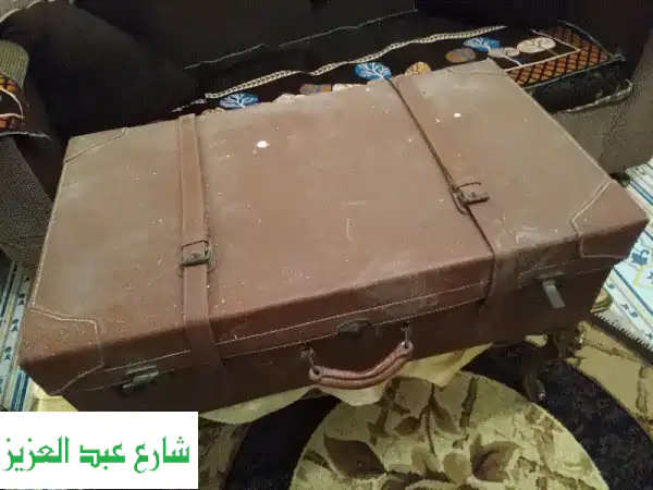 تحفة نادرة: شنطة سفر شحاتة أبو كف قديمة جداً (أنتيك)...