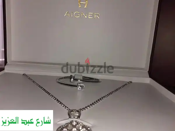 طقم Aigner أصلي فاخر (سلسلة وإسورة) بحالة ممتازة...