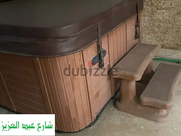 جاكوزي فاخر كالجديد بالمهندسين: سعة 4-6 أشخاص بتوفير...