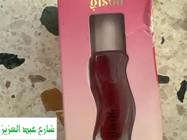 Gisou Lip Oil (Strawberry Sorbet): سر شفاهك المتألقة! ترطيب فوري...