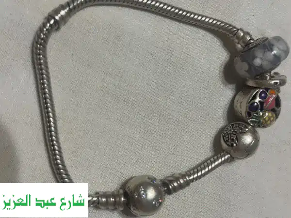 Disney pandora with charms