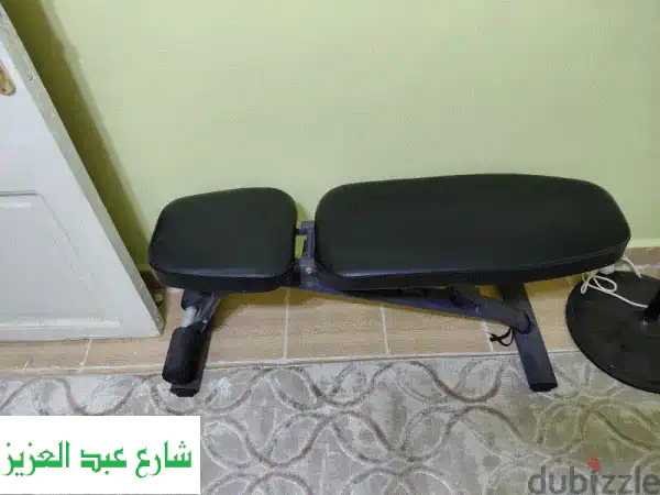 دكة بنش احترافية قابلة للتعديل 180° | حديد محمل | كأنها جديدة!