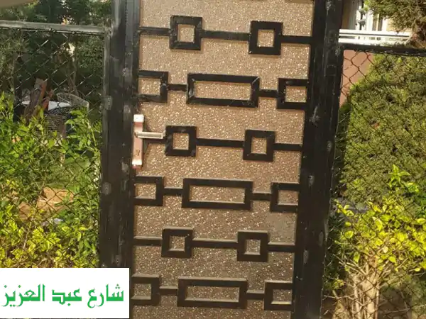 اسوار سلك اخضر للحديقه والروف للبيع علب اعمده نهيز