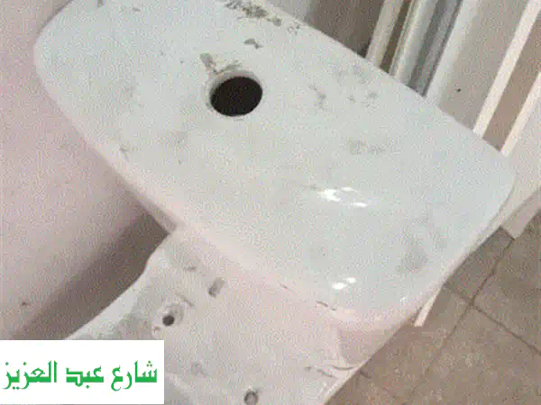 حوض حمام أسود فاخر Villeroy & Boch صب واي 44 سم | تصميم فوق الرخامة عصري