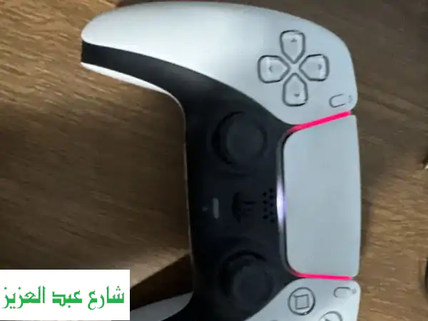 دراع بلاستشن   5 مستعمل