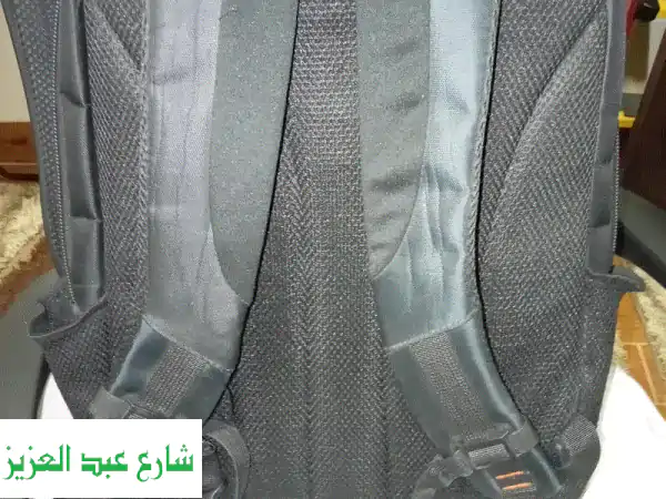 شنطة لاب توب استعمال بسيط