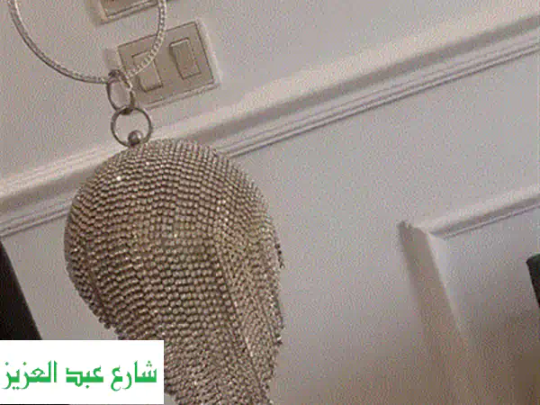 تألقي بأناقة زارا الأصلية! حقائب يد حريمي (أسود/أورانج) بـ 1200 ج.م.