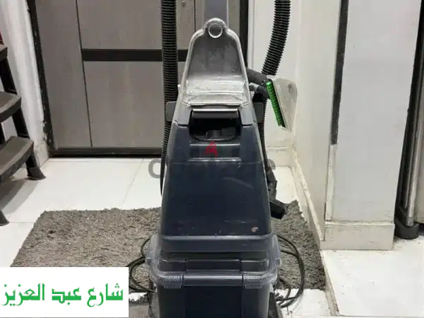 مكنسة سجاد ماركة هوفر لم تسنخدم غير مرتان...