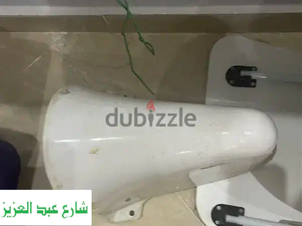 ارفع مستوى حمامك: حوض معلق Ideal Standard أبيض – تصميم عصري وتوفير للمساحة!