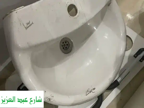 ارفع مستوى حمامك: حوض معلق Ideal Standard أبيض – تصميم...
