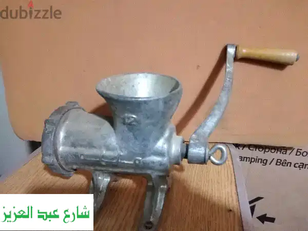 مفرمة للبسكويت واللحم