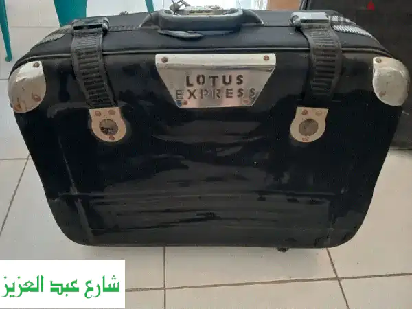 شنطة سفر مستورة ماركة لوتس اكسبريس بحالة الجديدة