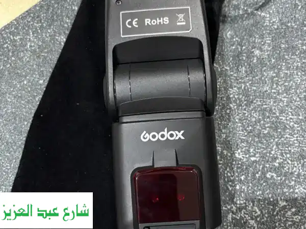 فلاش كاميرا Godox TT600 احترافي للبيع | بحالة ممتازة ونظام...