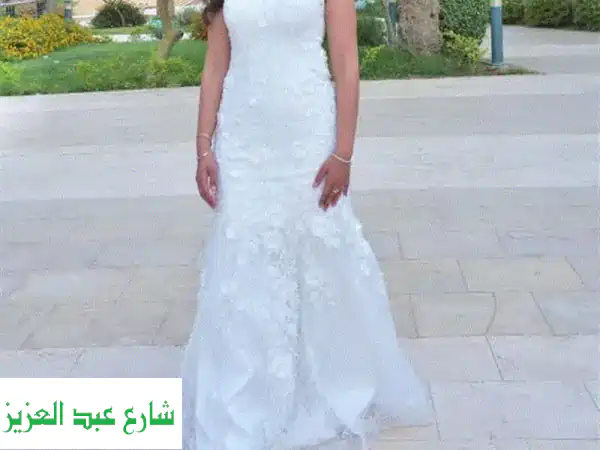 Bridal dress used once