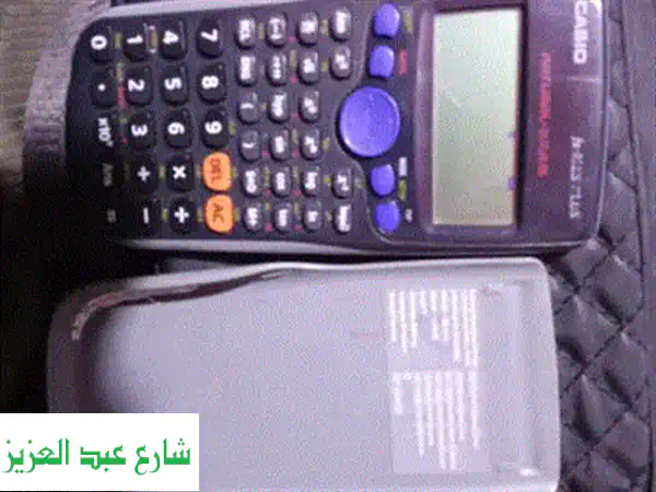 فرصة ذهبية! آلة حاسبة Casio fx-991ES PLUS علمية كالجديد | طاقة شمسية لا نهائية