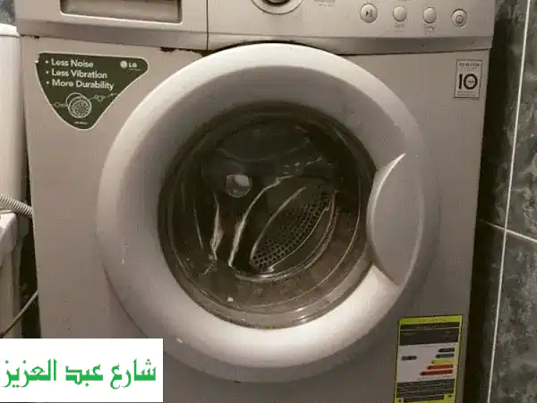 غساله LG بحاله ممتازه