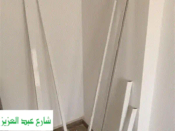 طقم حمام بالخلاطات و الدش  للبيع