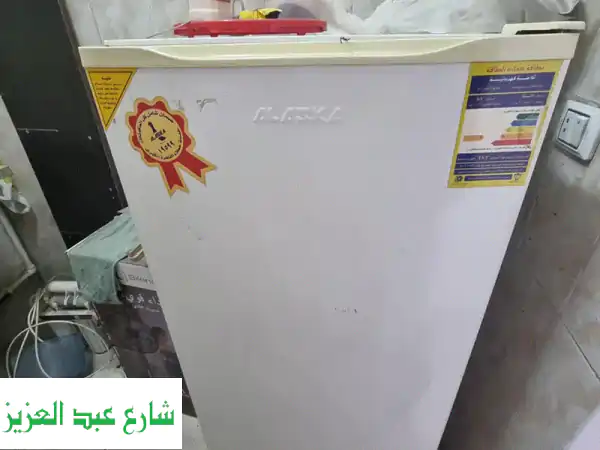 ثلاجة ألاسكا 225 لتر شبه جديدة | فرصة ذهبية...