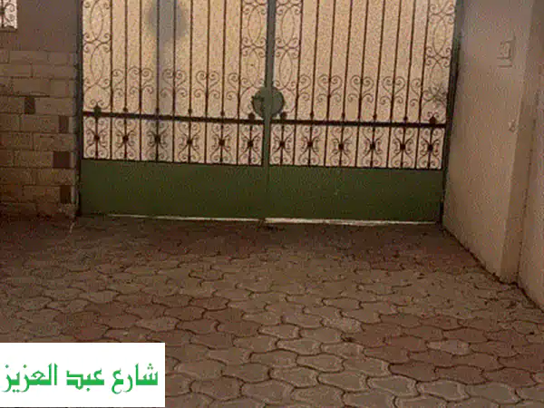 بوابه حديد