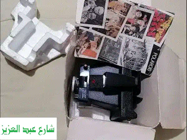 اكتشف سحر السبعينات: كاميرا بولارويد فورية POLAROID LAND CAMERA COLORPACK 100 (جديدة بالكرتونة والكتالوج الأصلي!)