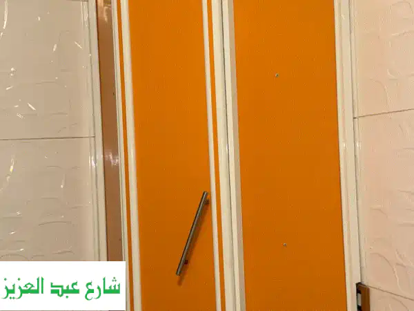 وحدات تخزين ألوميتال وحوض رخام في القاهرة الجديدة | تصميمات عصرية لحمامك