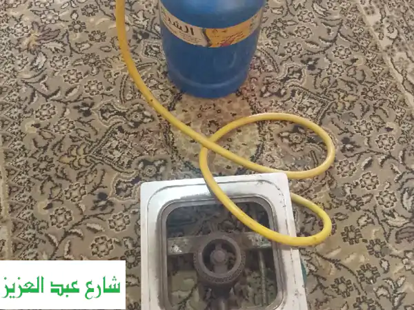 بوتاجاز عين وحدة مع اسطوانة الغاز الخاصة، مناسب للرحلات والكمبات ومواقع العمل المختلفة حالة جيدة ...