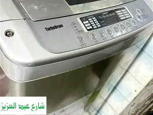 فرصة ذهبية: غسالة للبيع بحالة ممتازة جداً - نظافة، توفير، وأداء كالجديد!