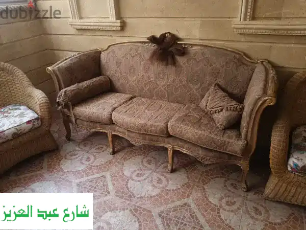 فرصة ذهبية! أثاث منزلي راقٍ ومطابخ خشب زان للبيع:...