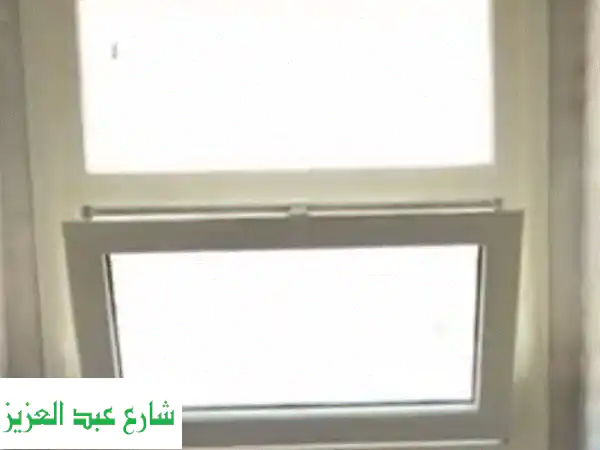شبابيك الوميتال للبيع بحالة ممتازة مقاسات  خلع شقه حديثه استلام