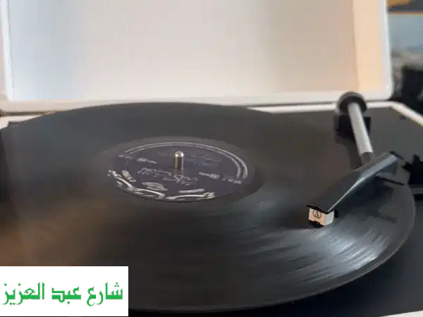 Crosely anthology 100 th anniversary edition turntable  مشغل اسطوانات