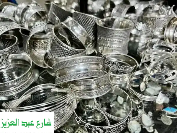 نشترى النياشين والميداليات الخاصه بالملوك والرؤساء باعلى سعر فى مصر