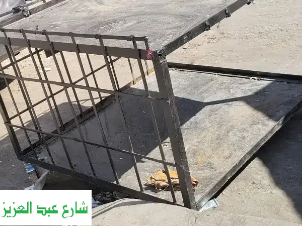 عربتين لبيع الخضار او الفاكهه او الملابس او اي حاحه