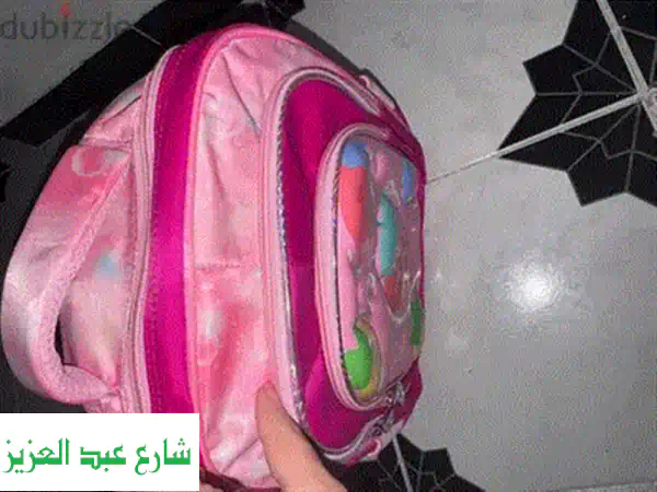 فرصة لا تعوض! شنطة مدارس/رحلات شبه جديدة – جودة ممتازة بسعر 200 جنيه فقط