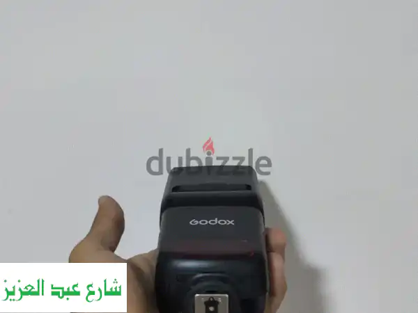 فرصة لا تعوض! فلاش Godox TT520 بحالة الجديد تماماً | استخدم مرتين فقط | مثالي للمصورين (جودوكس 520)