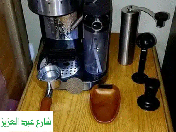 فرصة العمر: ماكينة قهوة اسبريسو OutIn Mino الأحدث (22 بار) - محمولة، شحن، بحالة الزيرو تماماً!