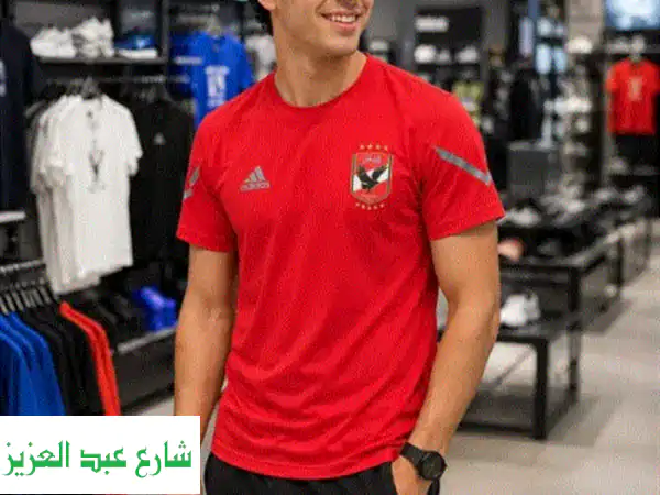 ملابس رياضية وأدوات بالجملة فقط فرش محلات بالدستة...