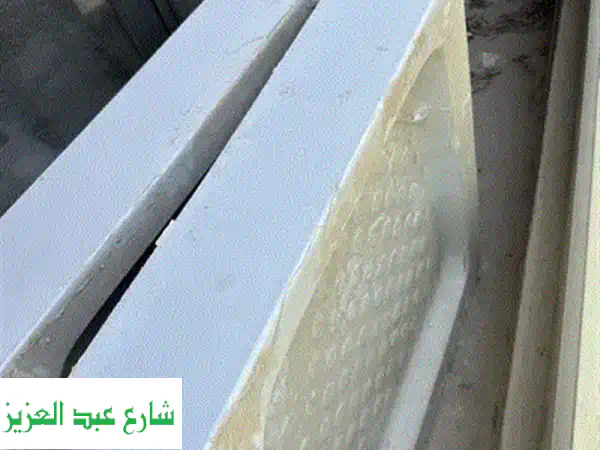 فرصة ذهبية! بانيو فلوريدا (140x70) مانع للانزلاق + سيكوريت ايديال ستاندرد | حالة ممتازة بسعر لا يُعوض