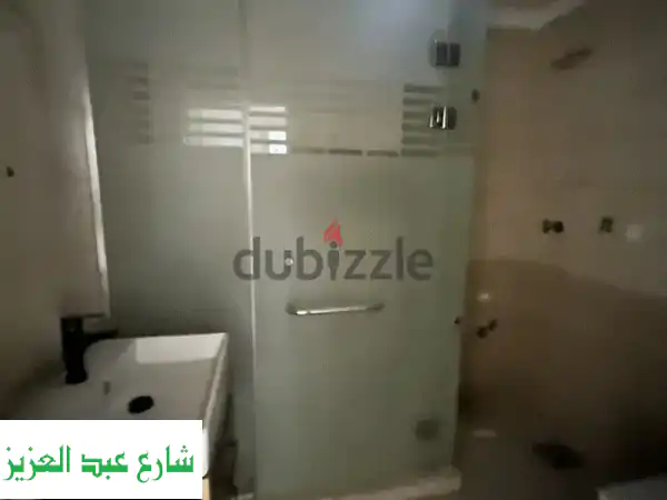 فرصة ذهبية: كابينة/بارتشن شاور نظيف للبيع - مقاس 150x80...