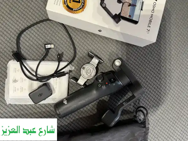 DJI Osmo Mobile 7 P للبيع: مثبت هواتف احترافي (جيمبال). أحدث إصدار بحالة ممتازة، ضمان سنة. مثالي لـ Reels و TikTok.