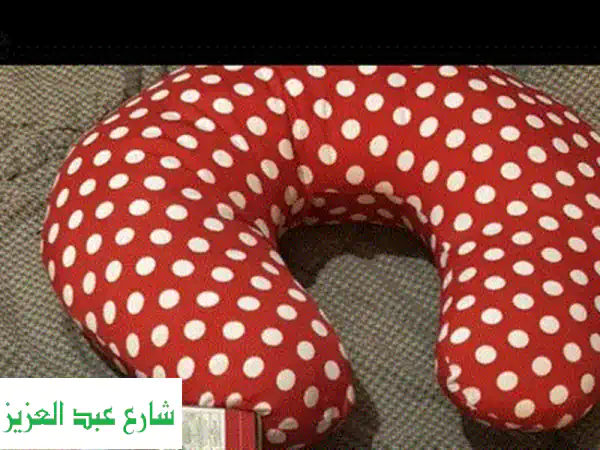 مخدة رضاعة فاخرة 'مثل الجديد' (استخدام مرة واحدة) | دعم الأم والطفل في المعادي
