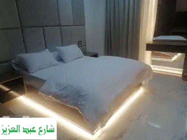 شقة فندقية فاخرة للإيجار اليومي والشهري: مفروشة بالكامل | أمان 24/7 | إقامة استثنائية