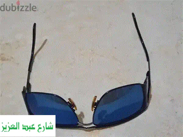 نظارات GUESS أصلية كالجديدة: أناقة دبي بين يديك! (فرصة لا تُعوّض)