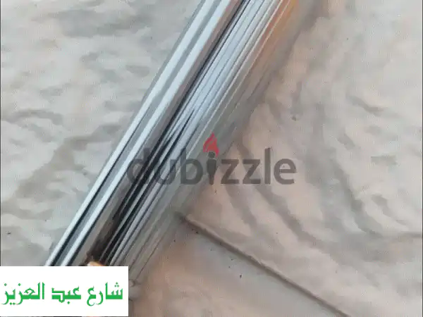 اقلام جاف ماركات بحاله ممتازه القلم ب400