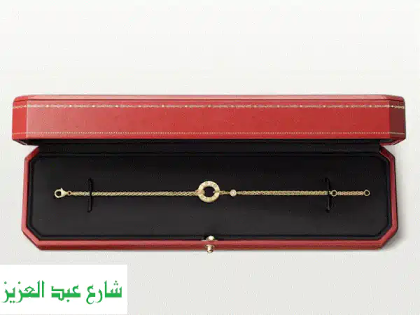 سوار الحب الذهبي بالألماس: أناقة فاخرة ورمز للرومانسية